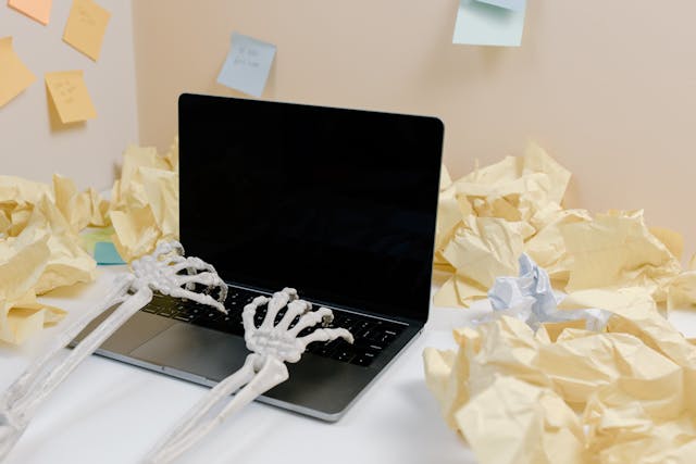Ghost Jobs: What They Are, How They Waste Your Time and Keep You Out of Work
